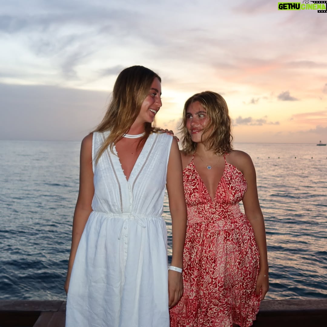 Ana Tena - 37.5K Likes - my best friend is turning 20!! 🍸🥳
