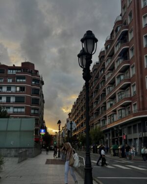 Ana Tena Instagram - primera semana en bilbao
💘🥳🌸🫒🚣🏽