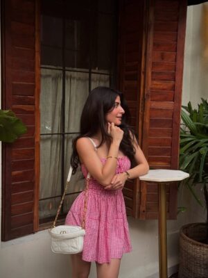 Anahita Karanjia Instagram - when the cab’s 12 mins away
prettiest dress from @shubhshreestudios