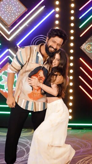 Anahita Karanjia Instagram - Had an absolute blast dancing with @vickykaushal09 🥰
#KanhaiyaTwitterPeAaja
#TheGreatIndianFamily
@filmycurrycentral @yrf