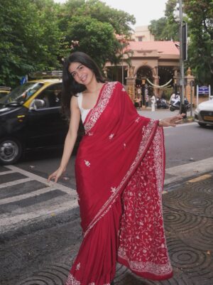 Anahita Karanjia Instagram - gallivanting through the colony in my mum’s gara on Navroze morning - this was my fav shoot ever. Happy Parsi New Year ❤️
📷: @anmoltawde
