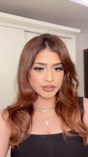 Anam Darbar Instagram - latina makeup incoming✨🖤✨
#latina #makeup #transition