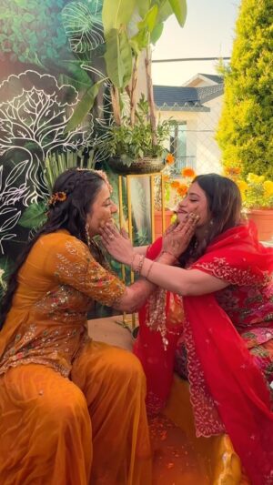Anam Darbar Instagram - Mrunirudh ki Haldi ✨💛
vlog link in my bio ❗️
#haldiceremony #wedding
