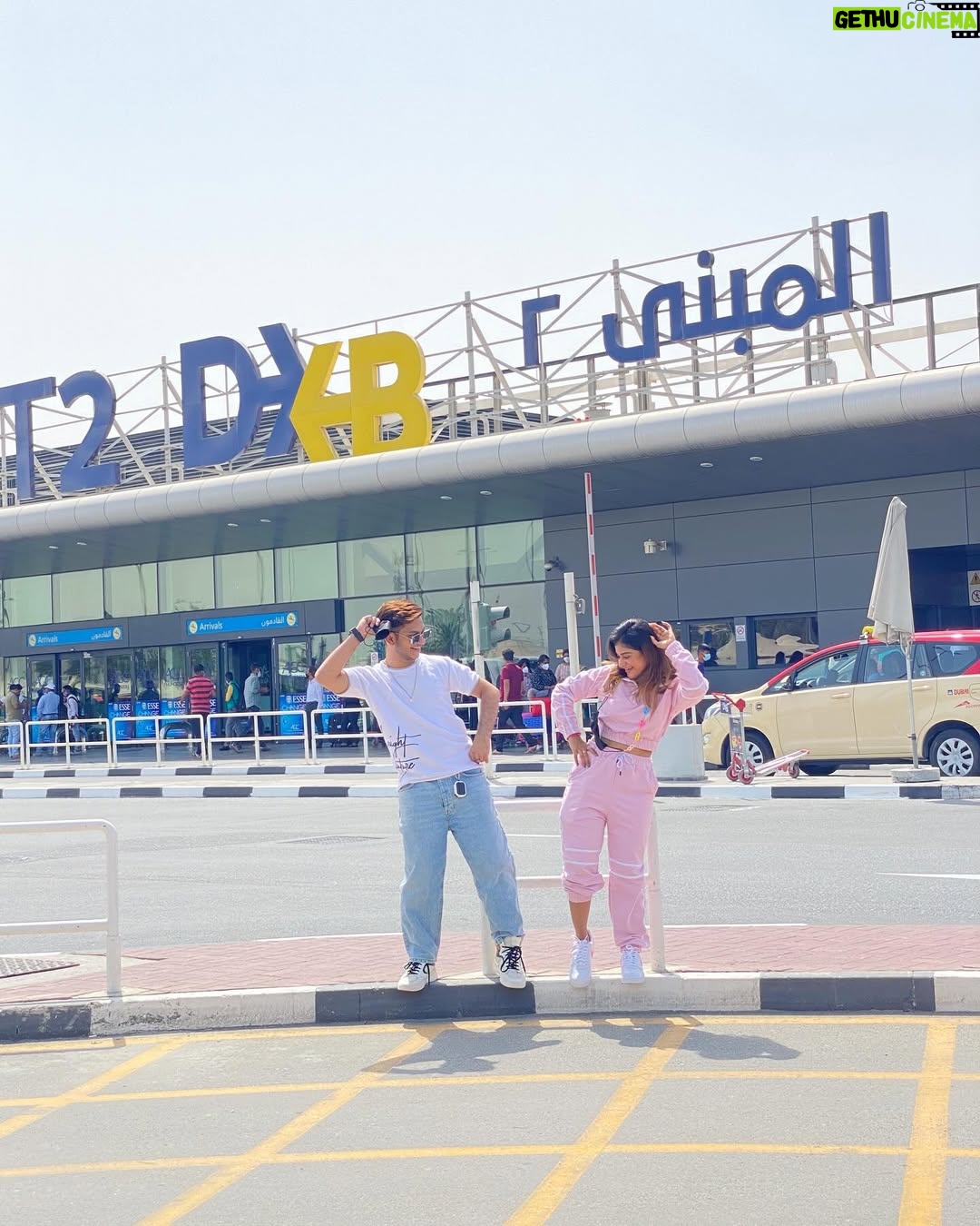 Anam Darbar - 51.1K Likes - happpppiesssst birthdaaaaay to humara pyaaara Momoooo aka Jeff🥰♥️
kuch toh acha kaam kiya hoga life mein joh tu mujhe milaaaa haiiiii !!! MY BESTT BESTT BEST BUDDDY🤍
sorry for not being there on your special day but koi nahi aakar fulll partyyyyy 🥳🎉
may Allah bless you with the best! ✨
loveeeee youuuu 💁🏼‍♀️♥️

#bestfriend #birthday
