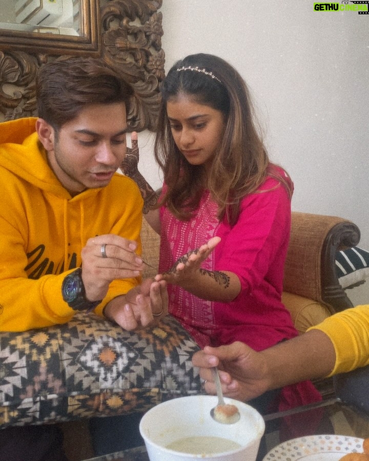 Anam Darbar - 51.1K Likes - happpppiesssst birthdaaaaay to humara pyaaara Momoooo aka Jeff🥰♥️
kuch toh acha kaam kiya hoga life mein joh tu mujhe milaaaa haiiiii !!! MY BESTT BESTT BEST BUDDDY🤍
sorry for not being there on your special day but koi nahi aakar fulll partyyyyy 🥳🎉
may Allah bless you with the best! ✨
loveeeee youuuu 💁🏼‍♀️♥️

#bestfriend #birthday