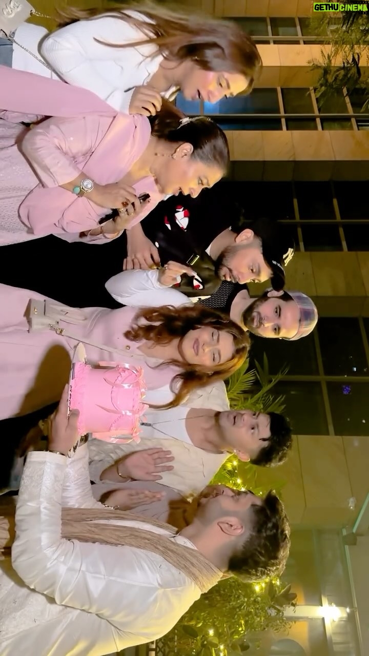 Anam Darbar - 237.7K Likes - happy birthday to me 🤍🎀 

#birthday #family #trend