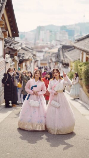 Anam Darbar Instagram - once upon a time in korea 🌸
#hanbok #southkorea #korea #seoul