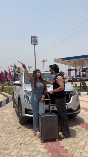 Ananya Thappa Mahajan Instagram - Vacation VS Husband