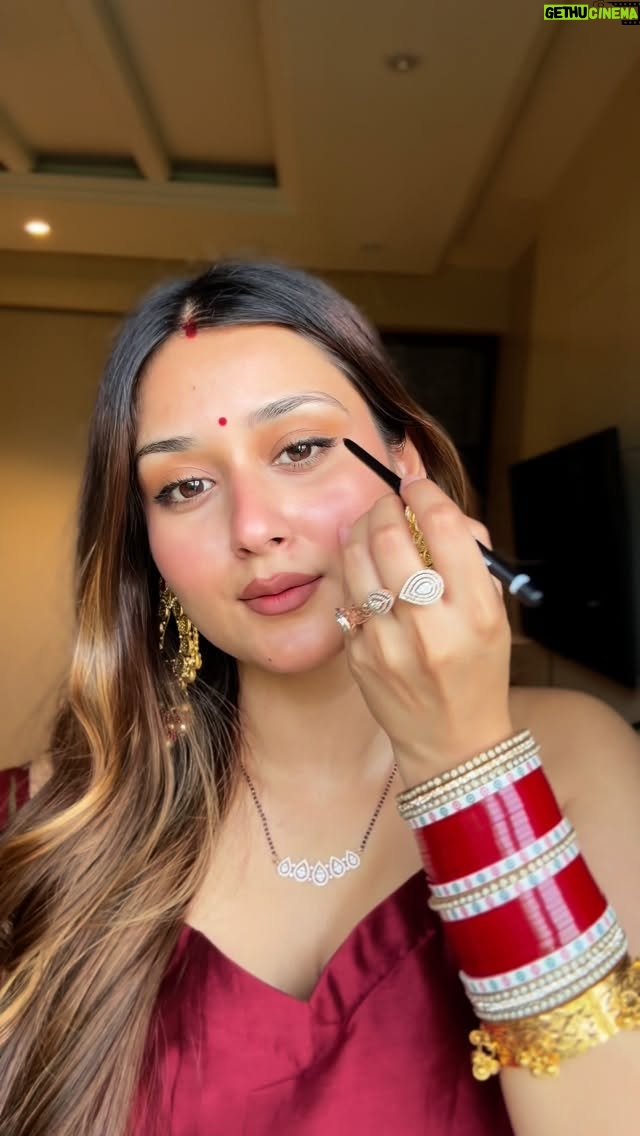 Ananya Thappa Mahajan - 99.9K Likes - Comment “Link” Kajal X Lipshade ♥️