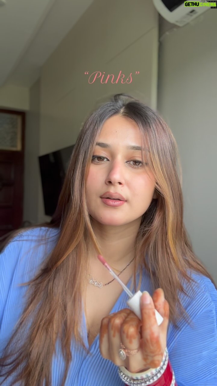 Ananya Thappa Mahajan - 9.3K Likes - Pinks💗 comments for “link”
