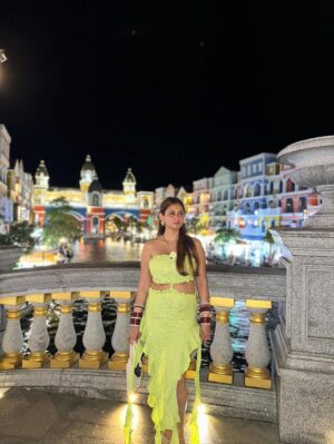 Ananya Thappa Mahajan Instagram - đź’š