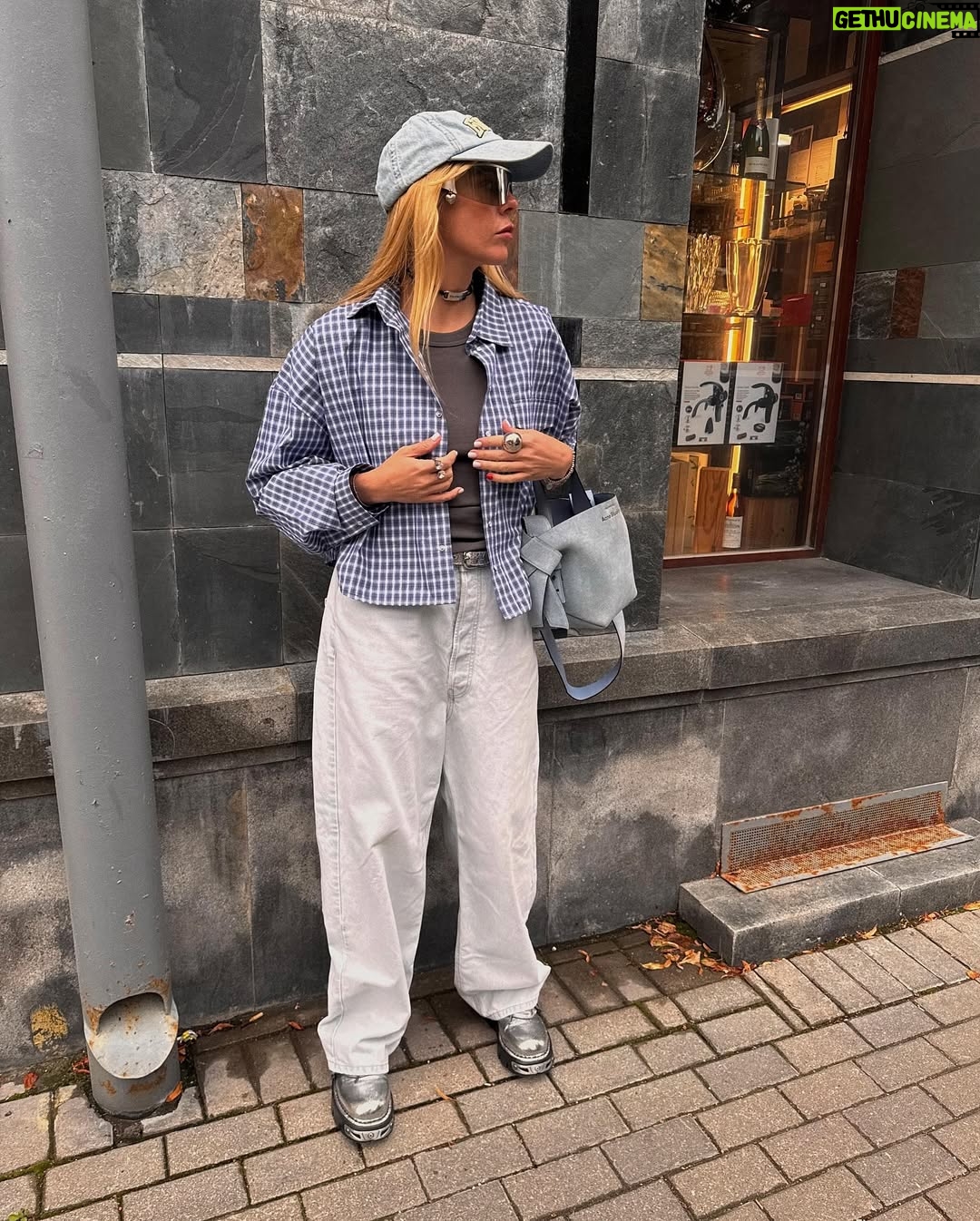 Anastasiya Stotskaya - 3.1K Likes - 🔢