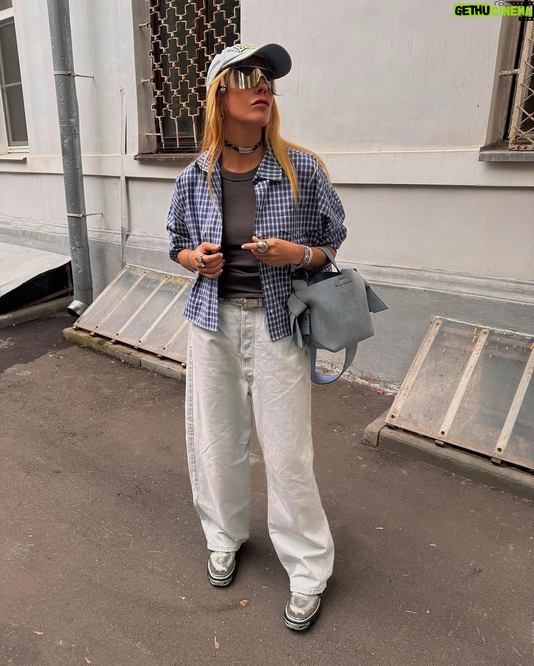 Anastasiya Stotskaya - 3.1K Likes - 🔢