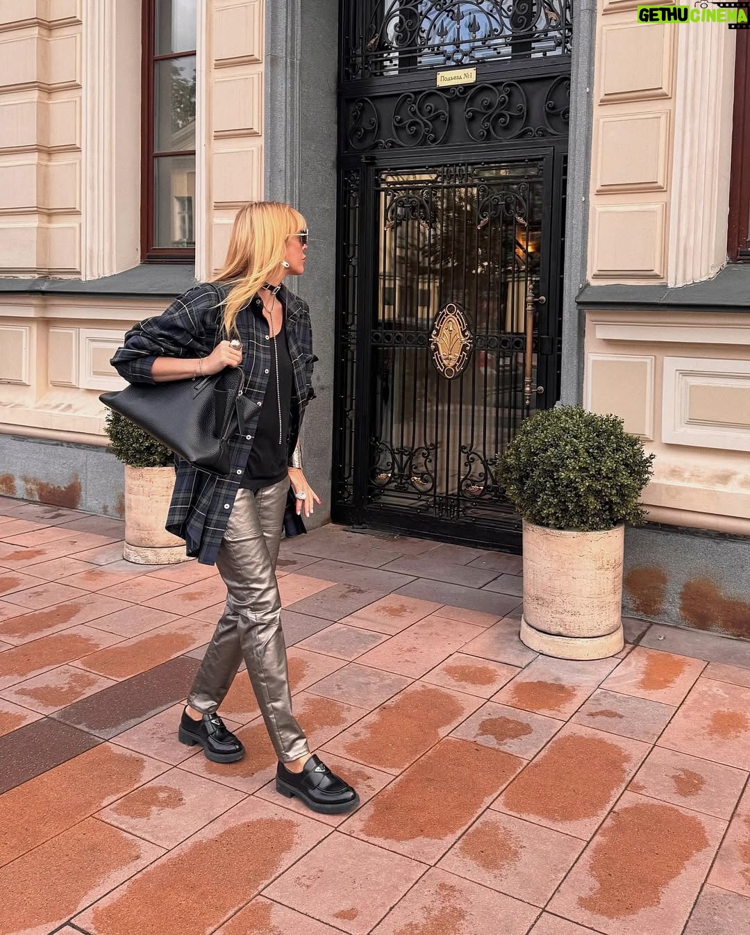 Anastasiya Stotskaya - 4.4K Likes - 🚪