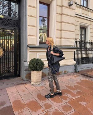 Anastasiya Stotskaya Instagram - 🚪
