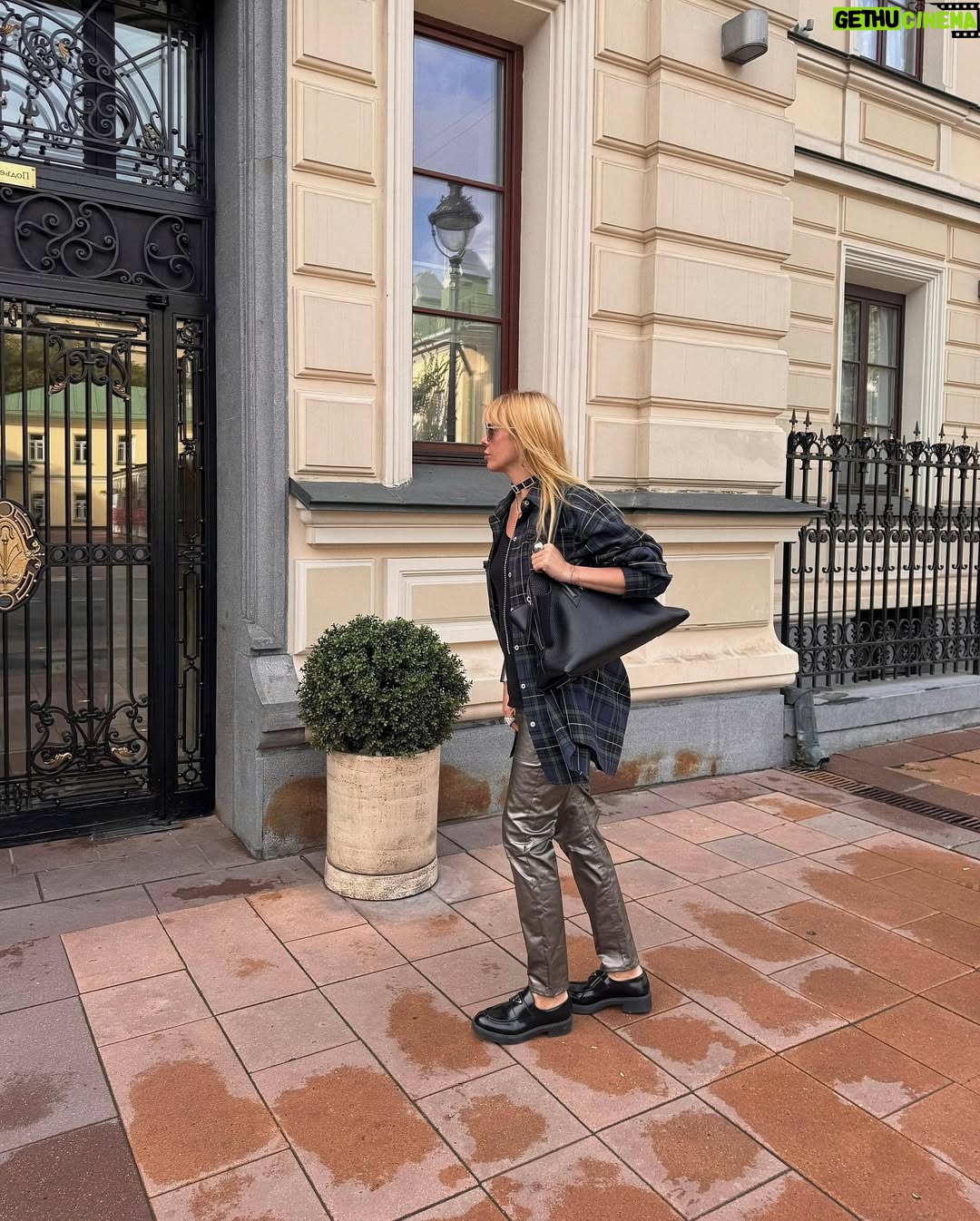 Anastasiya Stotskaya - 4.4K Likes - 🚪