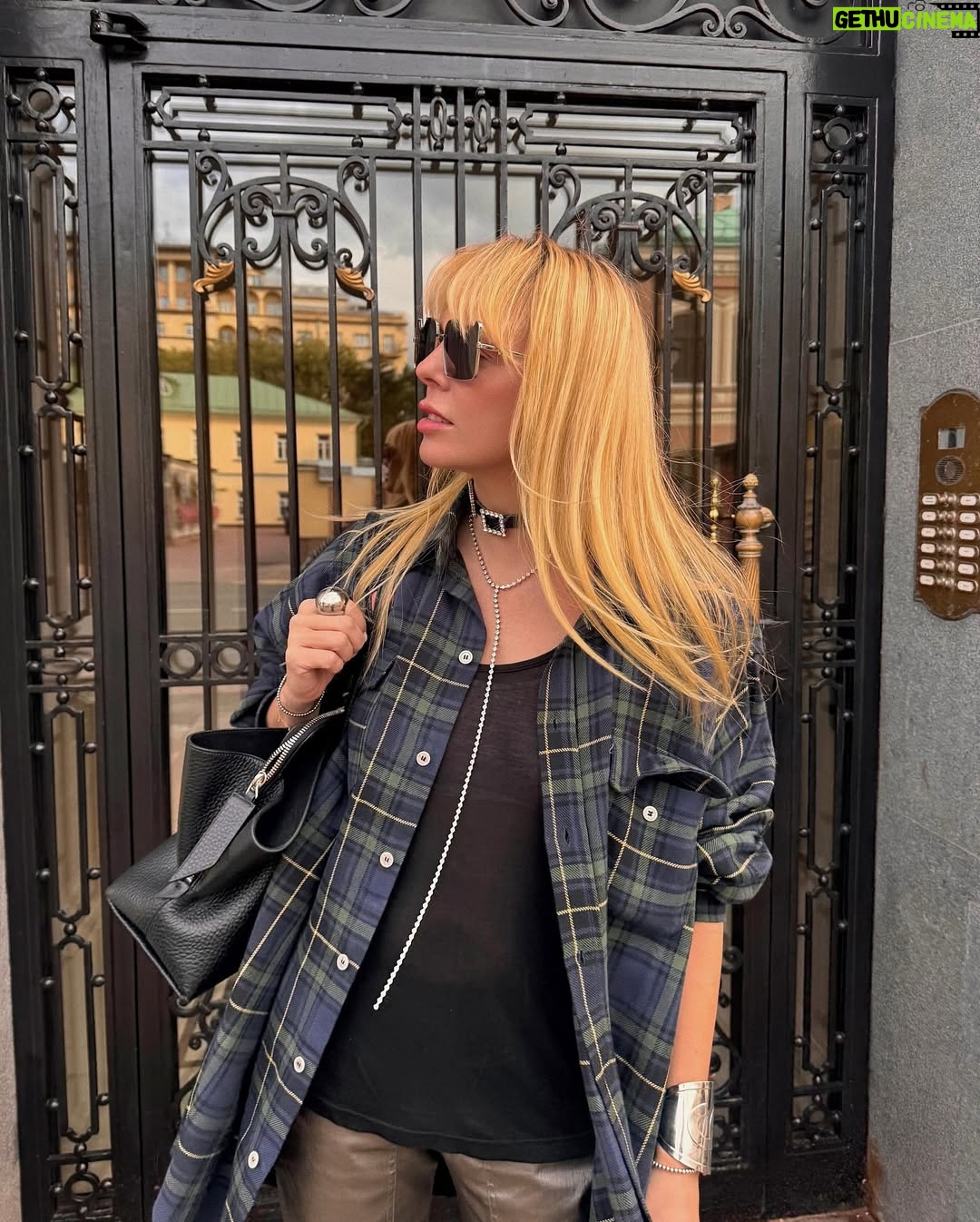 Anastasiya Stotskaya - 4.4K Likes - 🚪