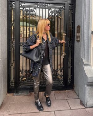 Anastasiya Stotskaya Instagram - 🚪