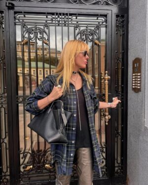 Anastasiya Stotskaya Instagram - 🚪