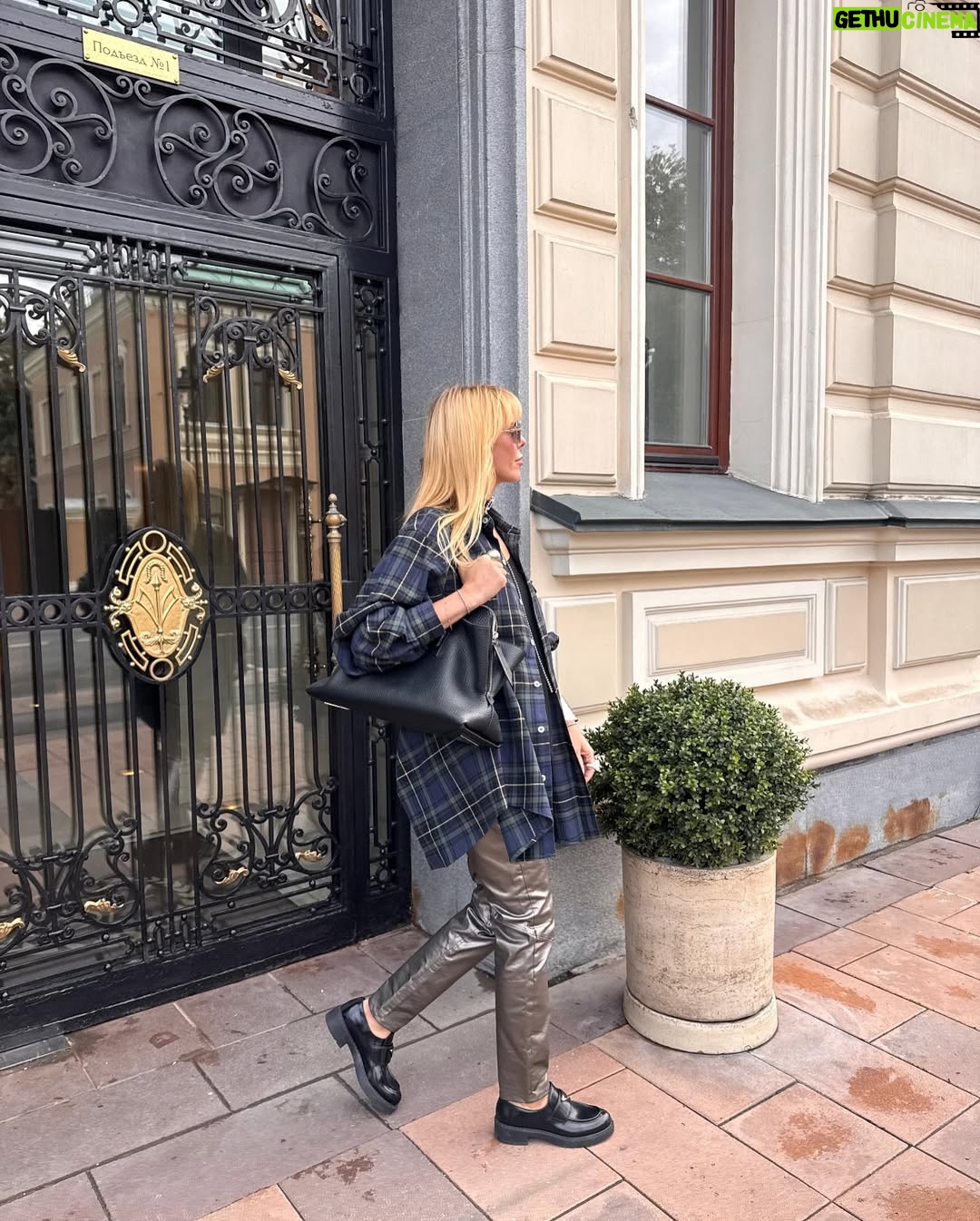 Anastasiya Stotskaya - 4.4K Likes - 🚪