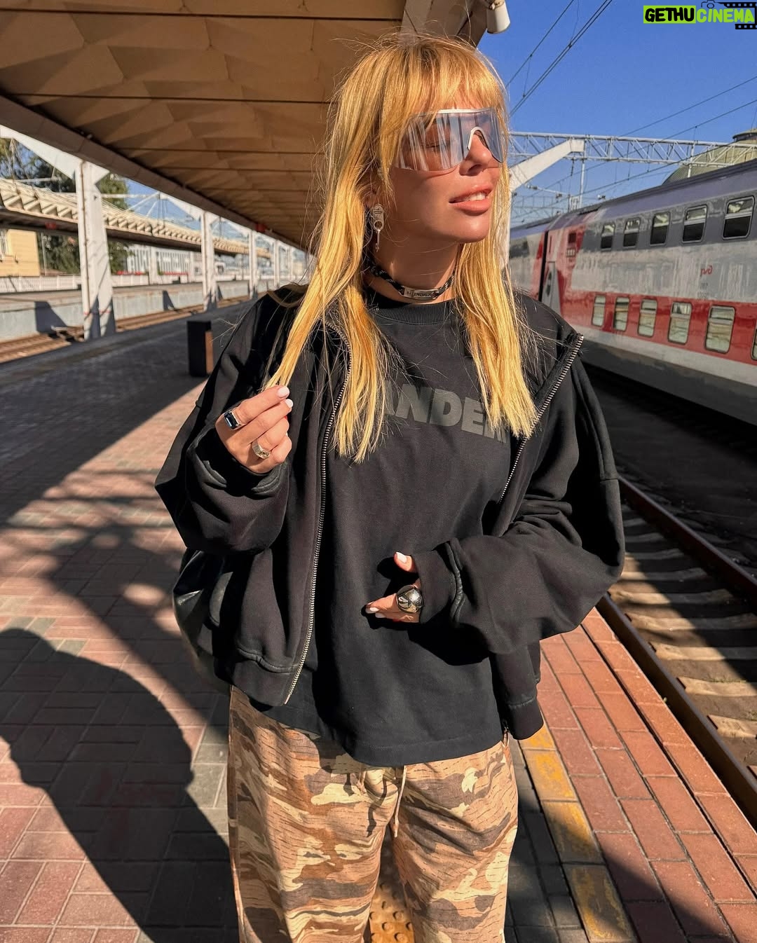 Anastasiya Stotskaya - 4.1K Likes - 🚊