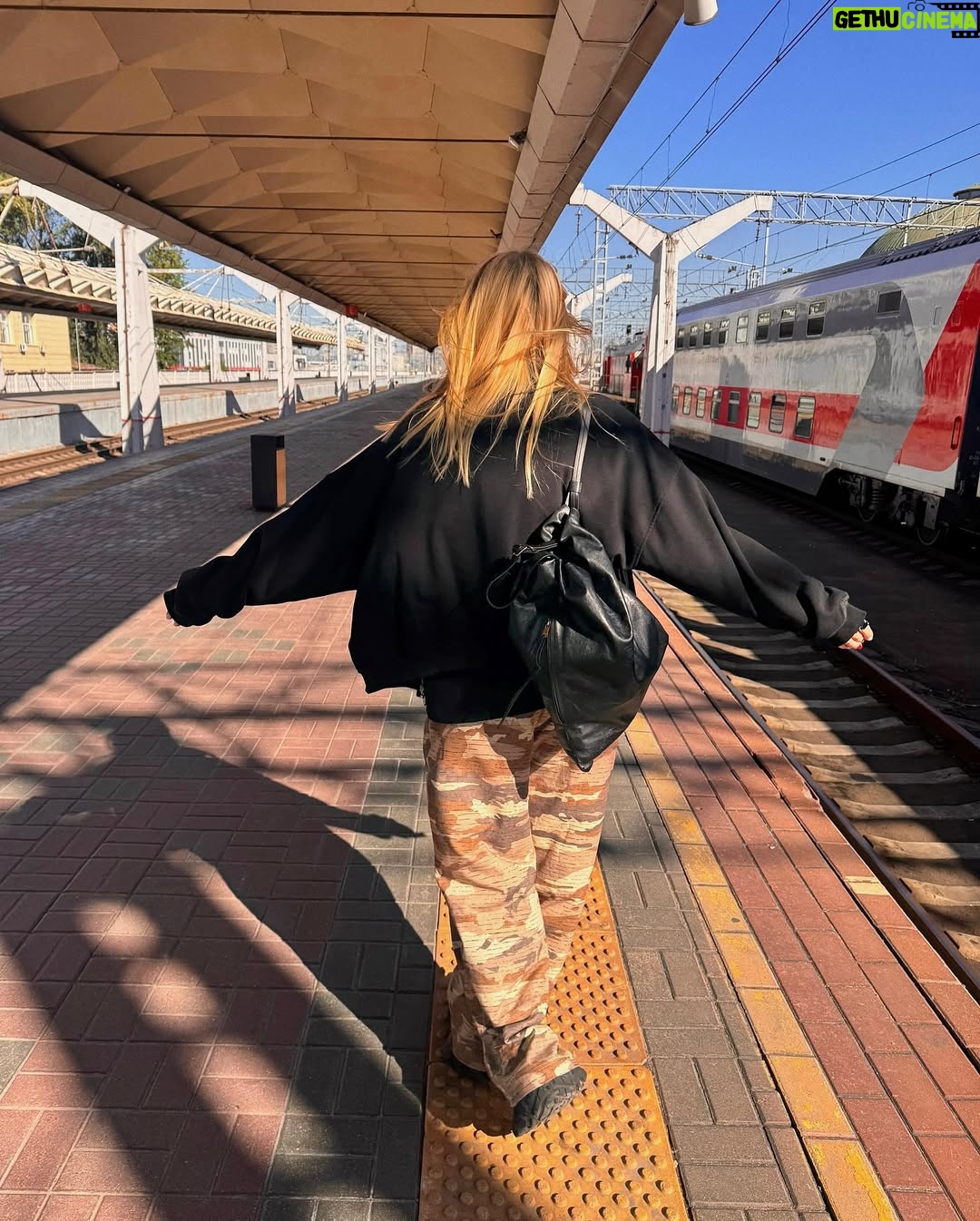 Anastasiya Stotskaya - 4.1K Likes - 🚊