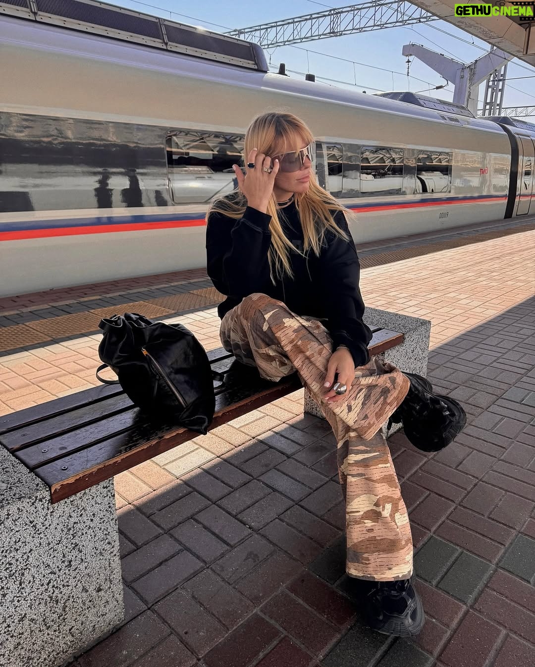 Anastasiya Stotskaya - 4.1K Likes - 🚊
