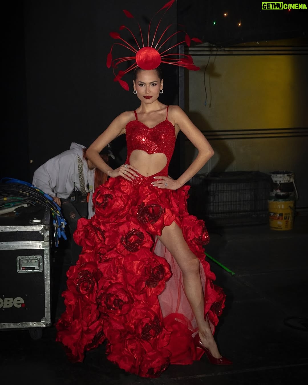 Andrea Meza - 40.8K Likes - Reina de corazones ♥️ Momentos del opening de anoche en Miss Universe latina 🔥 
¿Qué les pareció?

📸 @oko.lg @mmolnarr