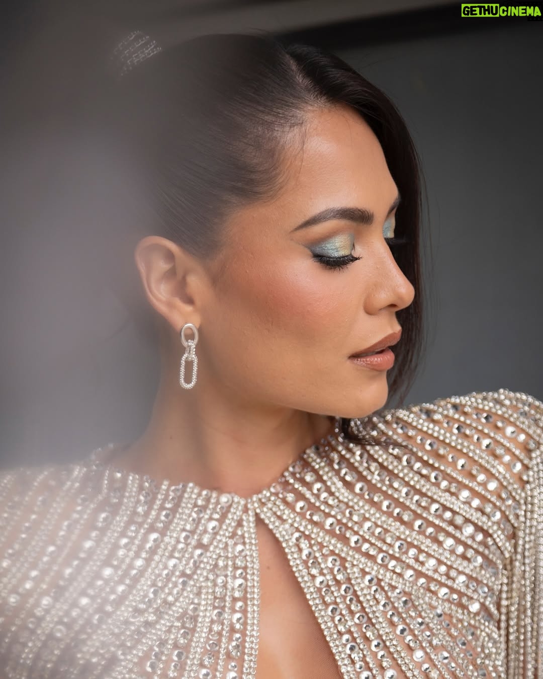 Andrea Meza - 38.5K Likes - When the look speaks louder than words… just let it 💎 

📸 @oko.lg @mmolnarr 
Styling @readingp | assistant @alfredo__bautistapaez 
Dress @suzelletaveras 
H&M @lablancmakeup