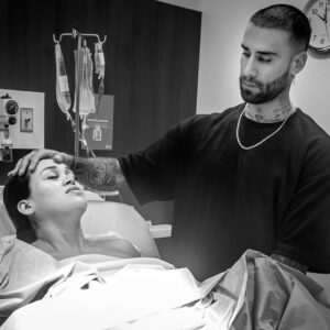 Angie Arizaga Instagram - .
1. Matteo Alessandro
2. Empezaron las contracciones 08/08
3. Siempre de la mano juntos por el mundo
4. Las contracciones cada vez eran más fuertes
5. Por un momento no aguanté el dolor y le gritaba a la doctora “Cesárea , porfavor “ 😬
6. Nació Matteo 09/08/2024 , 10:18 pm 🤍 ( otro ocho )
7. Sin soltarnos un solo segundo 🤍
8. Nuestra Familia Benzaquen Arizaga ( Jota ya no tenía más espacio para poner la huellita 😅 )