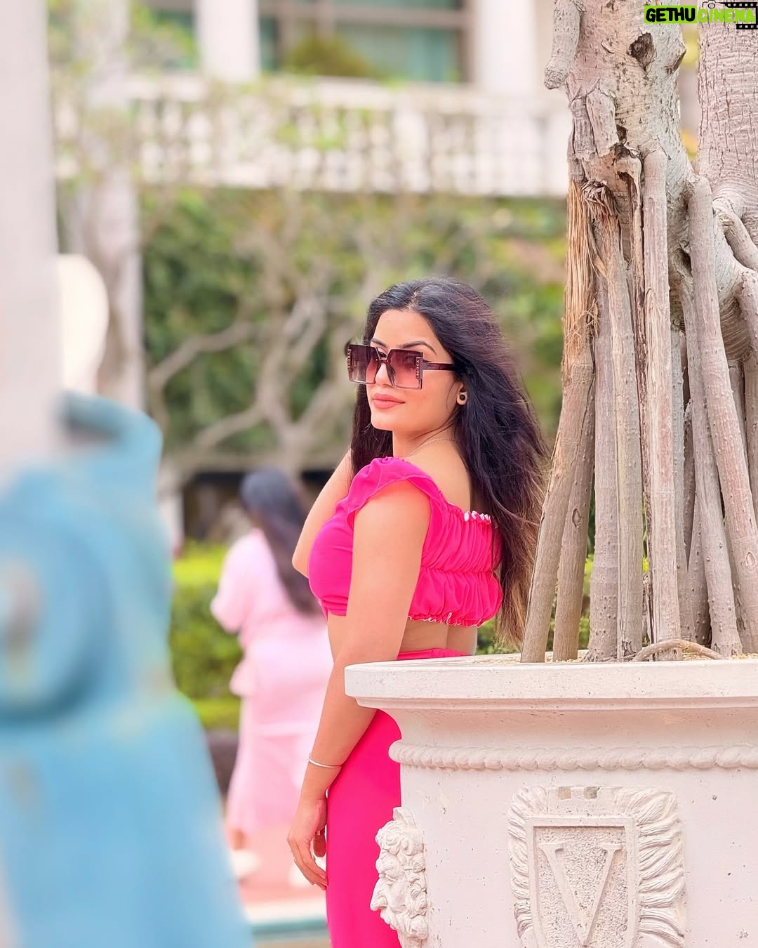 Anjali Jain - 3 Likes - Life is Beautiful ✨
.
.
Beautiful outfit by @gasolina_surat 😍
Beautifully Captured by @crazy__akki ❤️
#fashion #fyp #explore #explorepage✨ #trending #crazy_anji 

Like the outfit 💝?