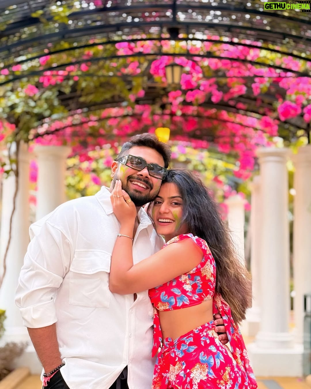 Anjali Jain - 3.5K Likes - Happy Rangpanchmi🎨🌈 @crazy_anji 
#rangpanchmi #holi #macau #couple #holi2k25 #hongkong #venetian