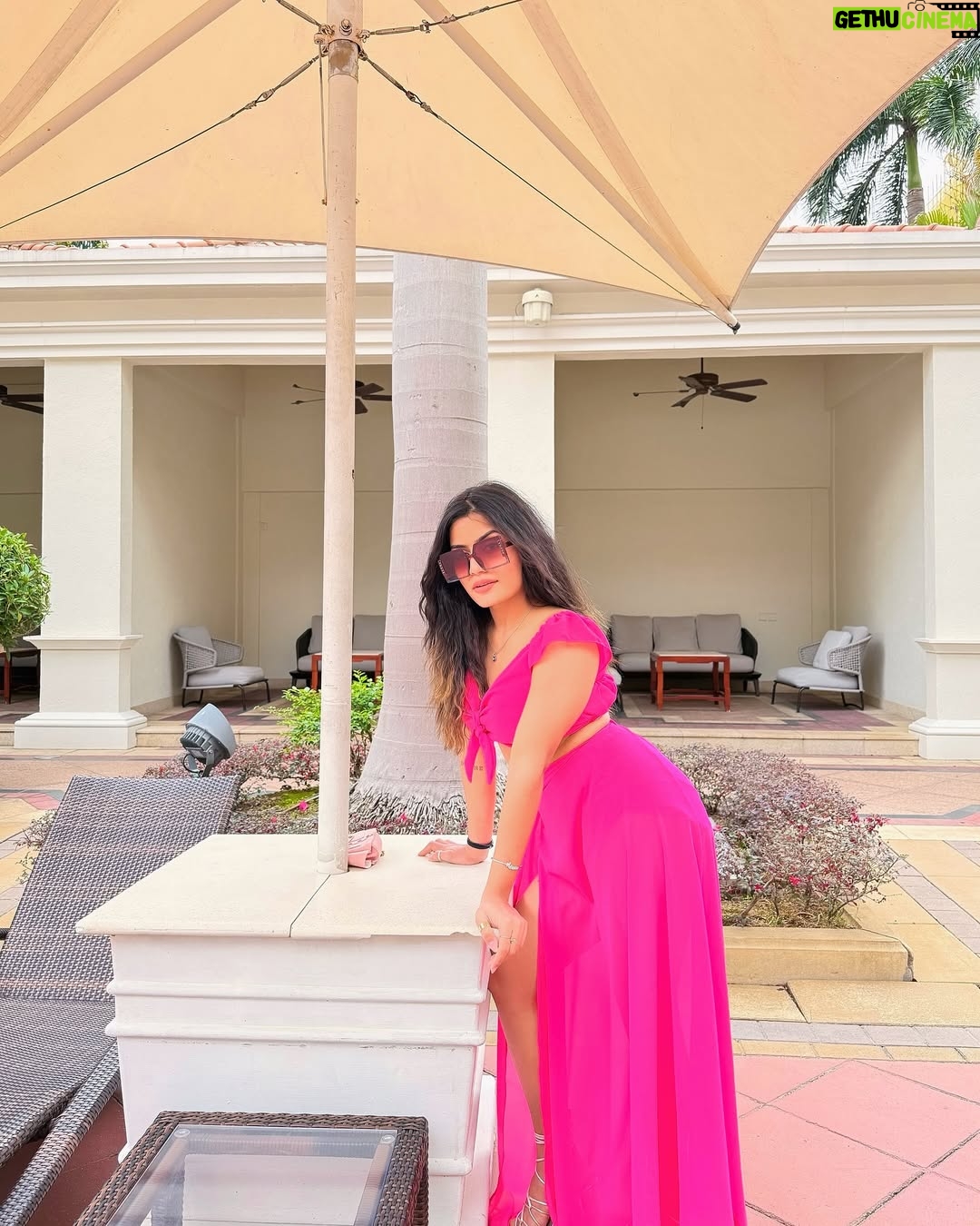 Anjali Jain - 3 Likes - Life is Beautiful ✨
.
.
Beautiful outfit by @gasolina_surat 😍
Beautifully Captured by @crazy__akki ❤️
#fashion #fyp #explore #explorepage✨ #trending #crazy_anji 

Like the outfit 💝?