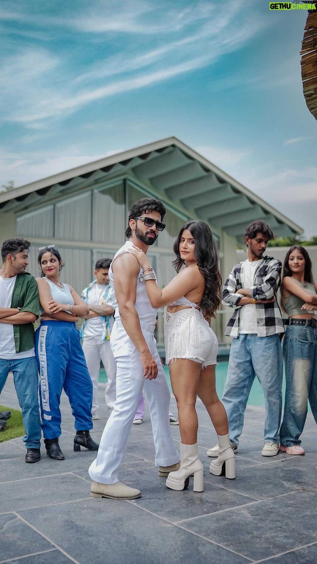Anjali Jain - 3.1K Likes - Another one, inspired by the legend himself — @shahidkapoor sir

@shahidkapoor @kritisanon @real.amitjoshi @maddockfilms @raashultandon @chitranshraj_  @therakeshbedi 

Choreography -  @akash_chouhan25 
Performers :  @crazy_anji @priyanshusk10 @milanverseee @anshul_sharma_official @abk_abhi 
Director : @rohitameriya50 
DOP : @v_studio.in @vikas_jadhav_v 
HMU : @ajay_sen_hair_artist @glamupwithsnehal @yassalon_sudamanagar_indore 
Outfit : @rohit_choudhary_fd 

Location : @ubud.indore 
Crew : @crazy__akki  @gouravrai_groove 
Special thanks to @neerajsinghpawar_fitness  @urvashikasliwal @rahul1985_ultimatexchange
