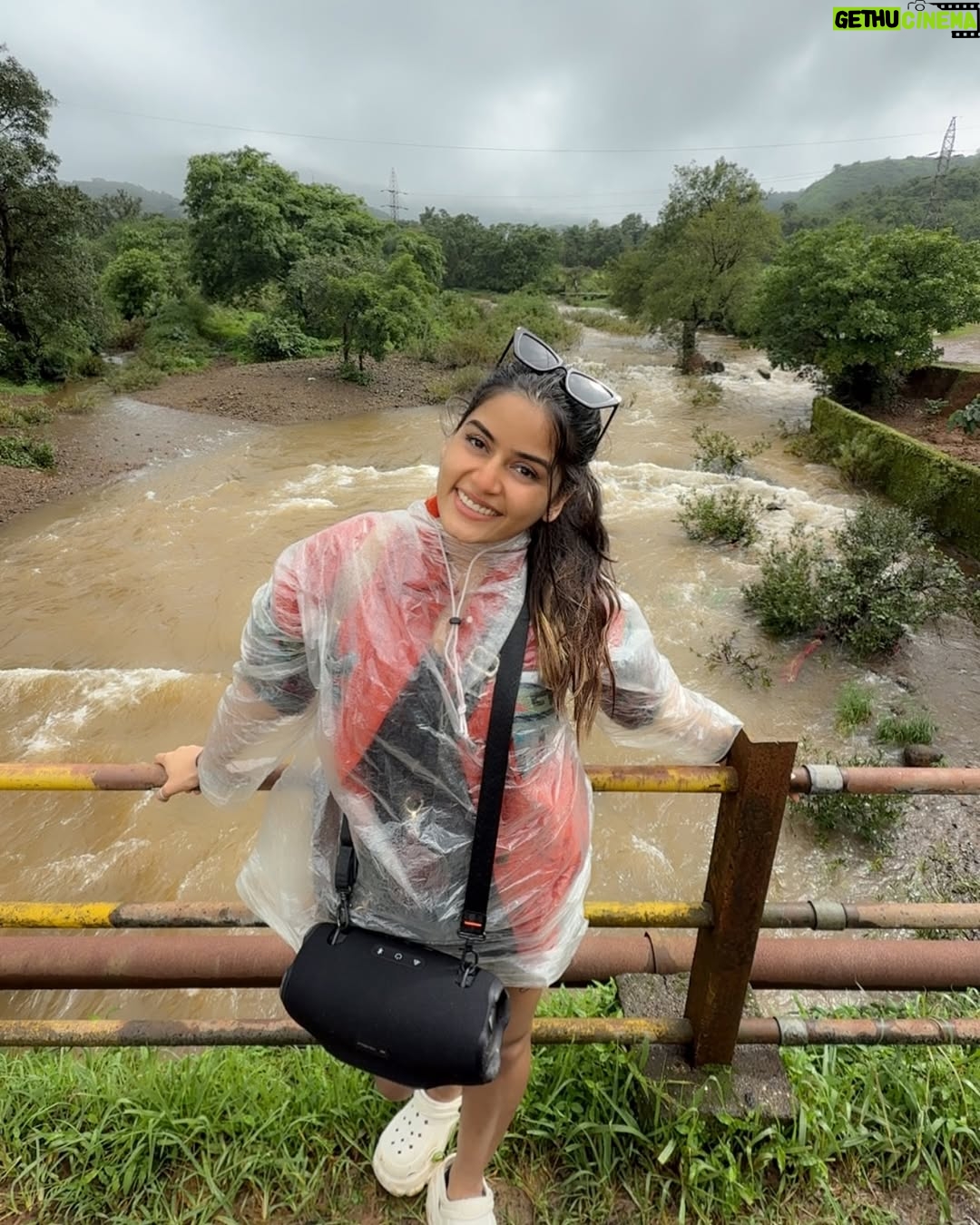 Anjali Jain - 3 Likes - The Unplanned Perfect trip🏔️🌅🌊🤍
With perfect log❤️
#explore #travel #friends #taminighat