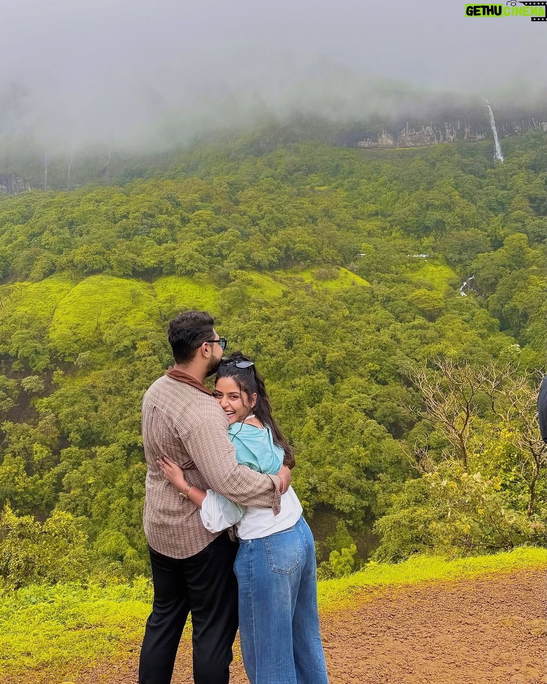 Anjali Jain - 3 Likes - The Unplanned Perfect trip🏔️🌅🌊🤍
With perfect log❤️
#explore #travel #friends #taminighat
