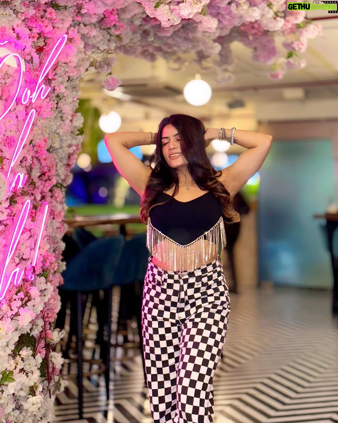 Anjali Jain - 3 Likes - I think they call this LOVE💖
In love with my attire 🖤
Thankyou @premium_quality_stuffs 😍