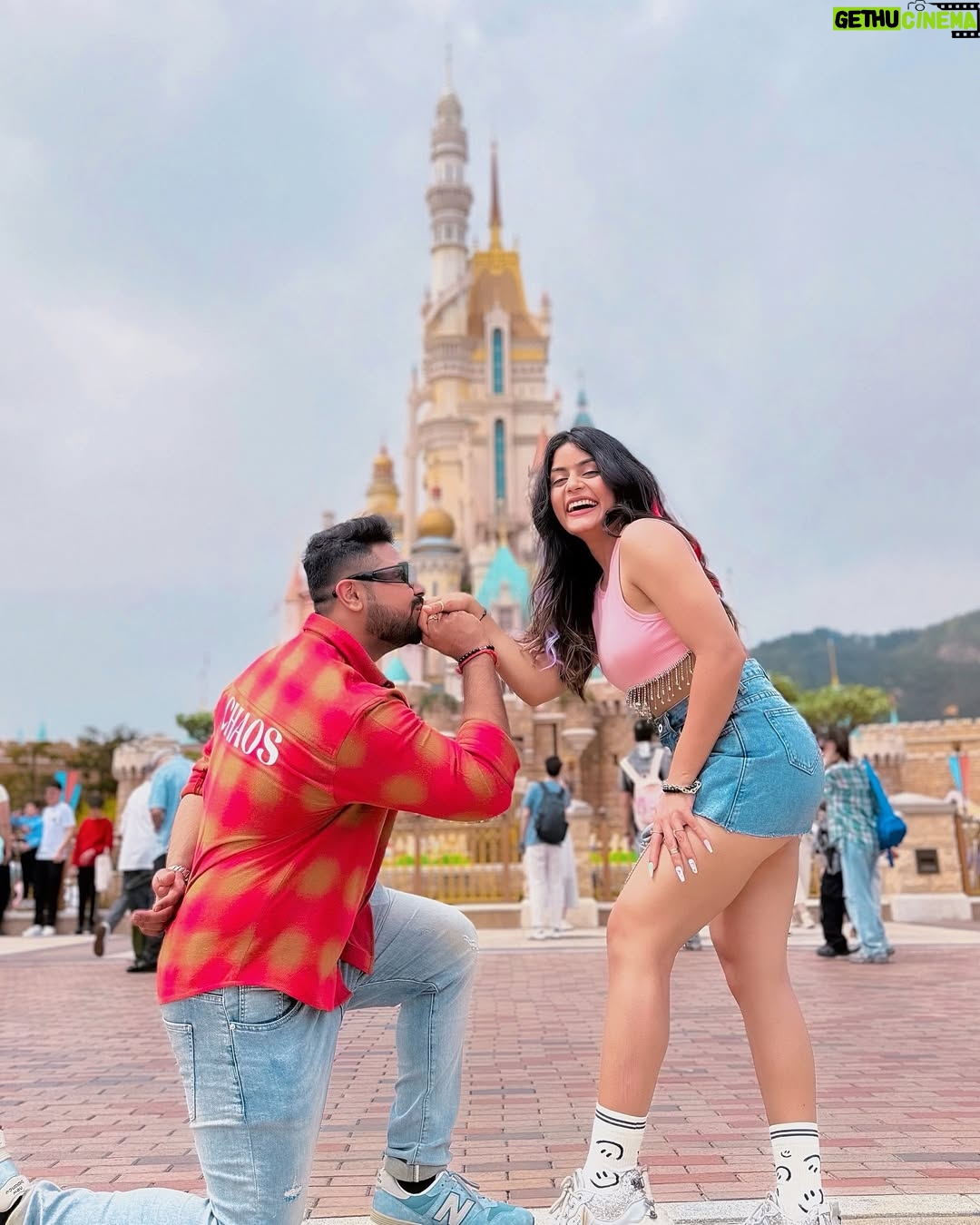 Anjali Jain - 5.7K Likes - Tick Tick BoOm💥 
One item OFF the Bucket List 😍🎊 @crazy_anji it’s beginning
LOVE💖
#explore #fyp #disneyland #couple #akki_anji #love