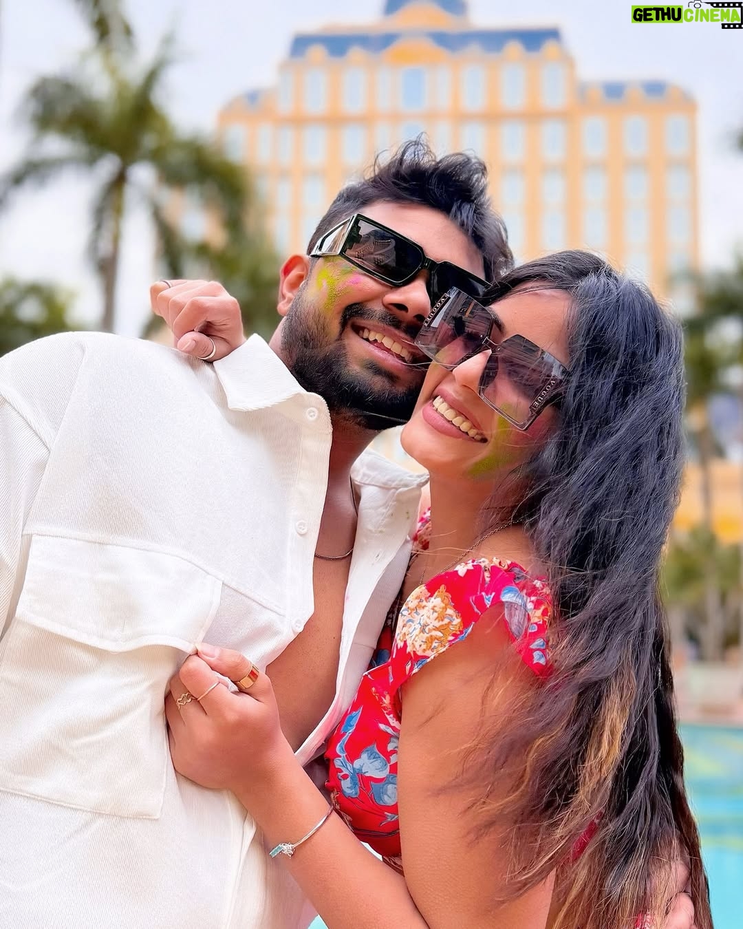 Anjali Jain - 3.5K Likes - Happy Rangpanchmi🎨🌈 @crazy_anji 
#rangpanchmi #holi #macau #couple #holi2k25 #hongkong #venetian