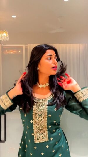 Anjali Kanwer Rajput Instagram - Season 3 of my monthly travel series 🌸#anjalikanwer #explore #travelling #travel #relatable #explore #ootd #grwm #fashion #fashionvlog #lifestyle