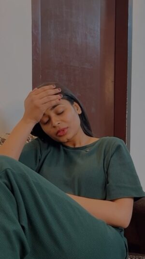 Anjali Kanwer Rajput Instagram - Drop a 📥 ‘ACV’ in the comments to get the link!
Have you heard about Apple Cider Vinegar (ACV) and its benefits? It’s known to help curb cravings and support overall wellness. But let’s be real—ACV isn’t a magic potion! Pair it with a balanced diet and active lifestyle for the best results.
Tag someone who needs to try this! 👀
@myplixlife
#acvbenefits #applecidervinegar #healthyhabits