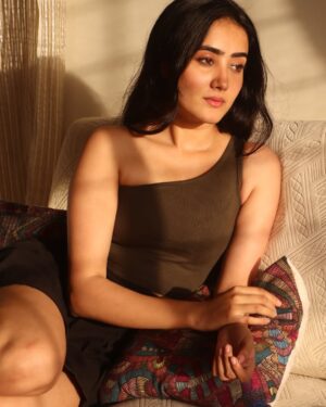 Anjali Krishna Instagram - a little glow never hurt