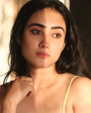 Anjali Krishna Instagram - held by daydream
/
Captured by my most talented @tapasyachhibber 💕