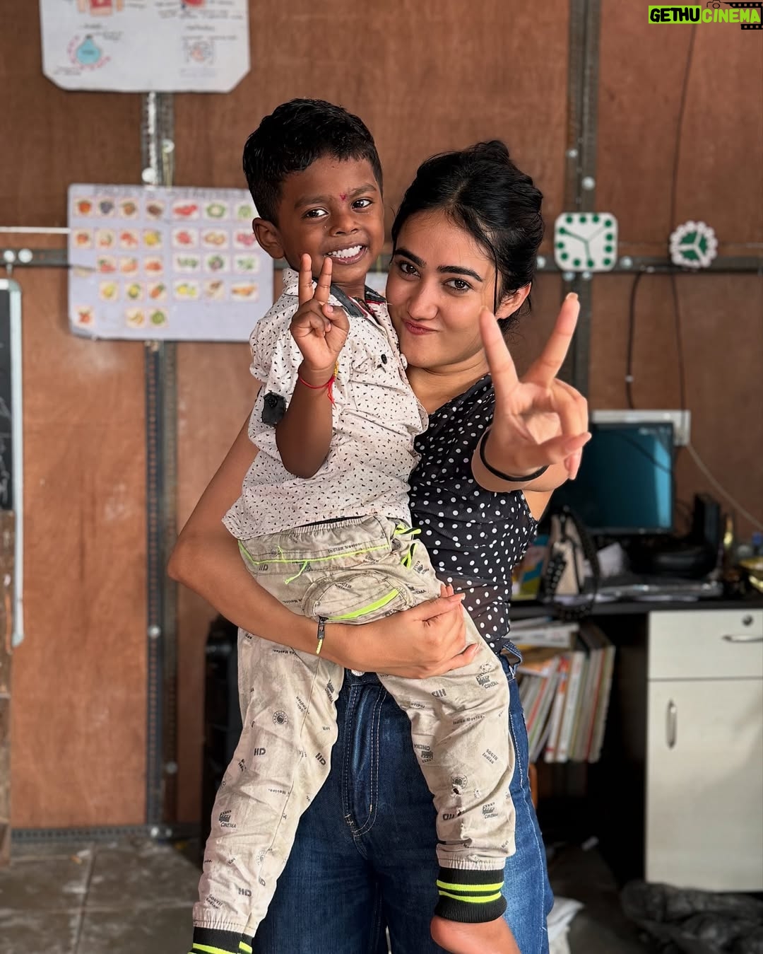 Anjali Krishna - 6.1K Likes - hearts full ♥︎