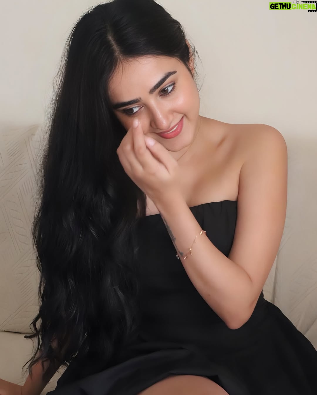 Anjali Krishna - 3.5K Likes - 🍸