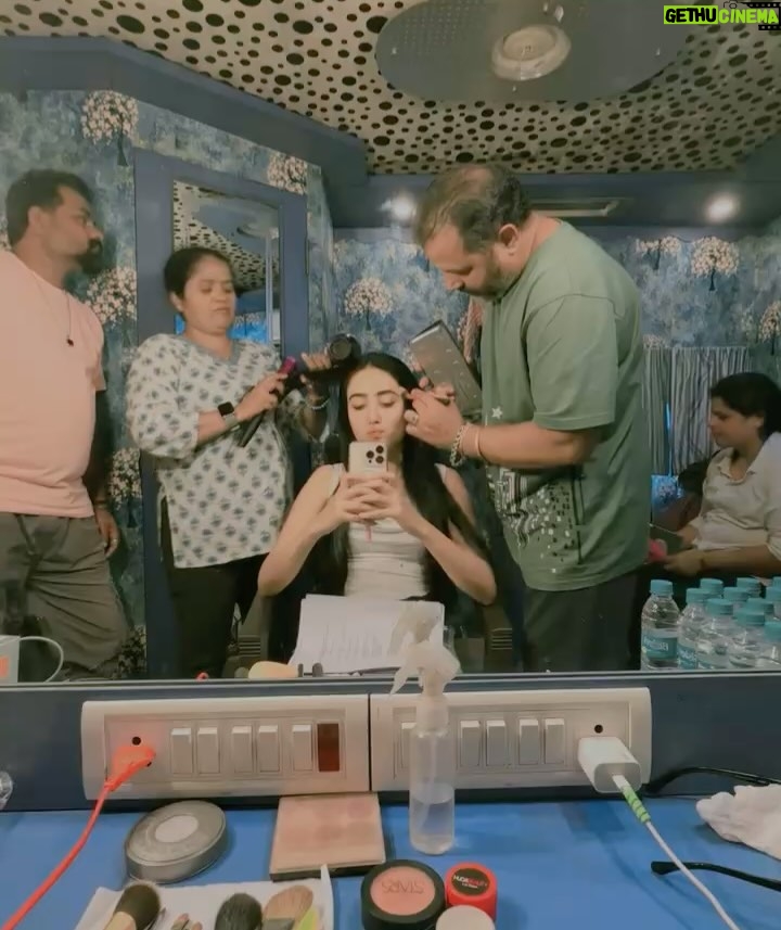 Anjali Krishna - 4.4K Likes - me pretending i’ve been active all along