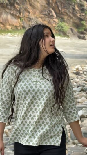Anjali Sajwan Instagram - Nature Therapy🏔️✨
.
.
.
.
.
.
.
.
.
.
.
.
.
.
.
.
.
.
#fyp #foryou #trendingnow #metroindino #nature #travel #travelvlogger #pahad #delhi #delhiuniversity #dehradun_diaries #explore #saraalikhan #adityaroykapur