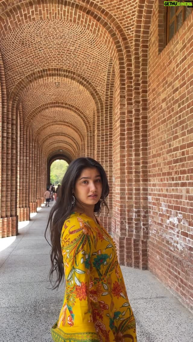 Anjali Sajwan - 16K Likes - Ek ajnabi haseena se yun mulaqaat hogyi🫣🌸✨
Suit: @dhun_fashion_jaipur_ 
.
.
.
.
.
.
.
.
.
.
#fashion #fyp #foryoypage #suit #trend #ethnic #ethnicindianwear #suitsforwomen #trendingsongs #explore #transition #saree #punjabi #punjabisongs #ranjitbawa #gorgeous