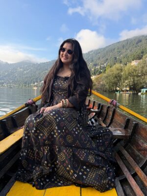 Anjali Sajwan Instagram - Pahad ki shanti💫❄️
.
.
.
.
.
.
.
.
.
.
.
.
.
#fyp #foryoupage #trending #ootdfashion #ootd #outfits #picooftheday #nainital #kashmir #uttarakhand #pahad #fashioninspo #fashion #viral #mountains