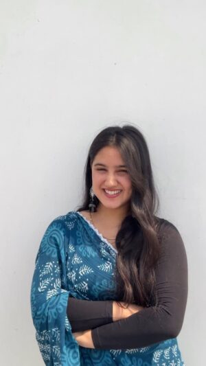Anjali Sajwan Instagram - Forever desi✨🌸
.
.
.
.
.
.
.
.
.
.
.
.
#fashion #transition #desilook #desi #ethnic #transitionreels